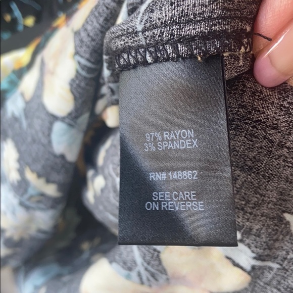 NWT Torrid Black & Yellow 🌺 Floral Dress - Picture 13 of 16